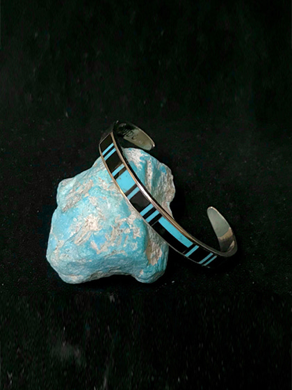 헬도라도_ Black &amp; Blue Inlay Cuff Bracelet