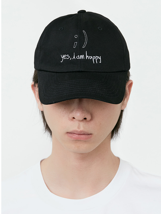 타이핑미스테이크_ YES, I’M HAPPY EMBROIDERY BALL CAP [BLACK]
