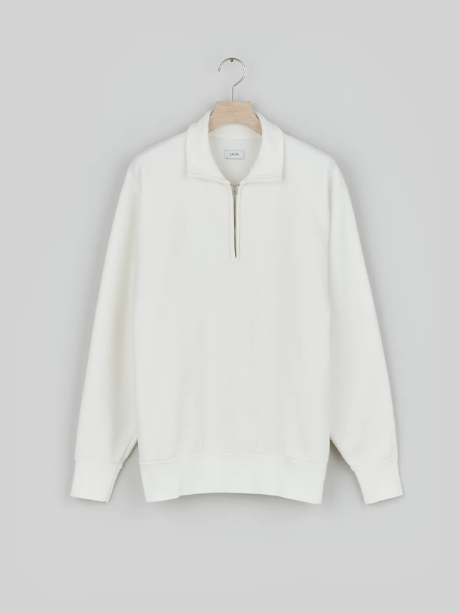 시오타_ Half  Zip Sweatshirt [Off White]