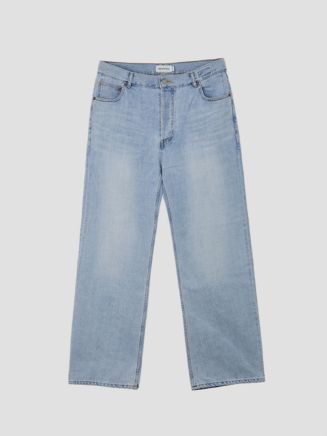 아포페니안_ 5P Mid-rise Denim Jeans [Pale Blue]
